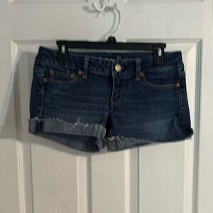 Women’s AE shorts